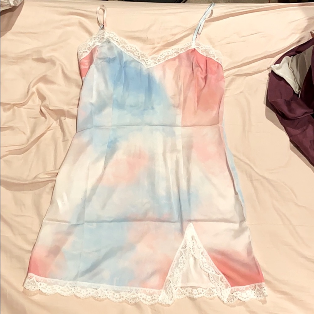 Forever 21 Women Small Cloud Wash Lace Trim Slip